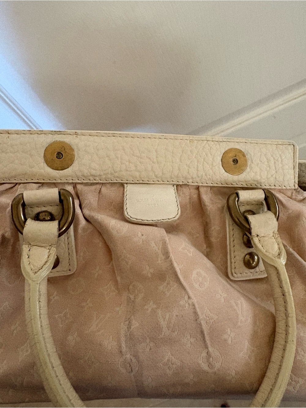 Louis Vuitton authentic Soft Pink Top-Handle Women’s Bag - Picture 10 of 15